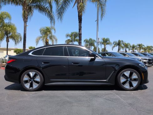 Used 2024 BMW i4 eDrive35 w/ Premium Package RWD image 11