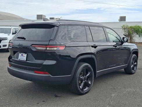 Used 2023 Jeep Grand Cherokee L Laredo AWD/4WD image 7