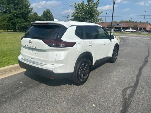 Used 2026 Nissan Rogue SV FWD image 20