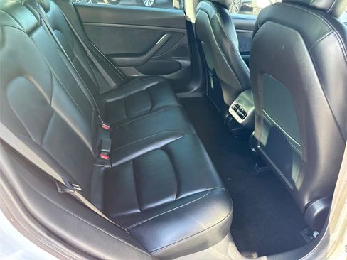 Used 2020 Tesla Model 3 Standard Range Plus image 17