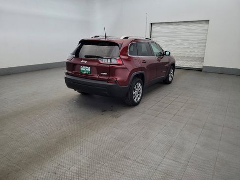 Used 2019 Jeep Cherokee Latitude Plus w/ Cold Weather Group FWD image 9