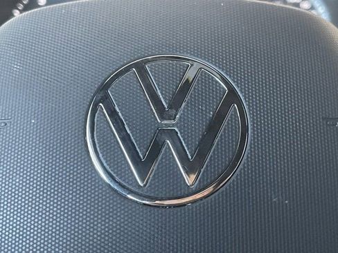 Used 2021 Volkswagen Atlas Cross Sport SE FWD image 11