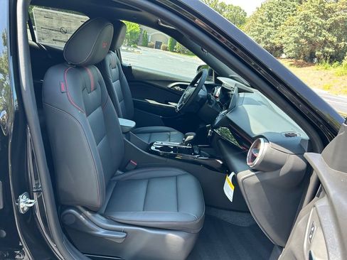 New 2026 Chevrolet Trax RS w/ Sunroof Package FWD image 49