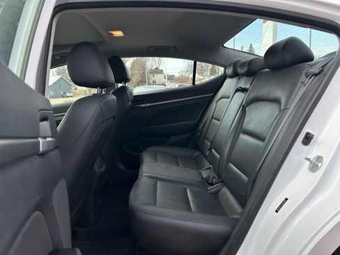 Used 2017 Hyundai Elantra Limited w/ Limited Tech Package 04 image 16