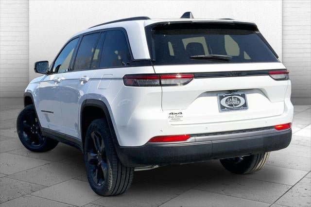 New 2026 Jeep Grand Cherokee Limited w/ Limited Altitude Package AWD/4WD image 32