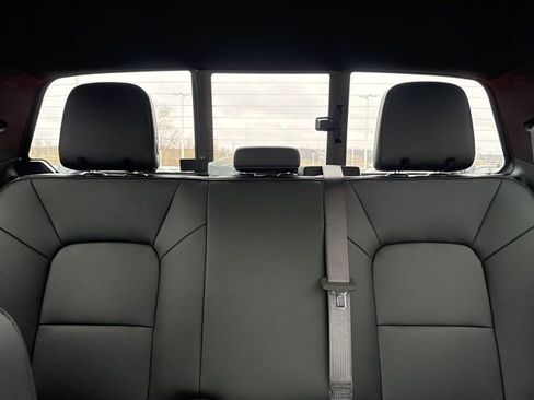 New 2026 Chevrolet Colorado Trail Boss w/ Off-Road Front Bumper Package AWD/4WD image 33