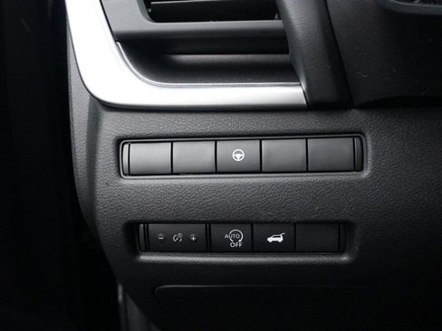 Used 2024 Nissan Rogue SV AWD/4WD image 34