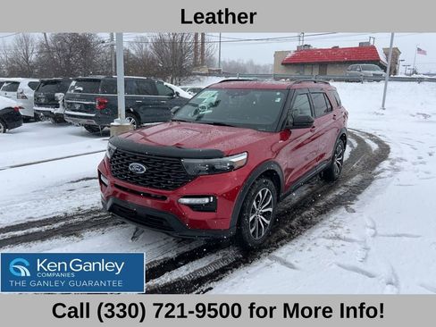 Used 2022 Ford Explorer ST-Line w/ Class IV Trailer Tow Package image 2