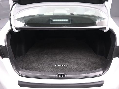 Used 2023 Toyota Corolla LE w/ Carpet Mat Package (TMS) FWD image 45