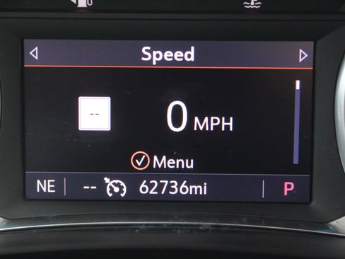 Used 2021 Chevrolet Traverse Premier w/ Redline Edition FWD image 14