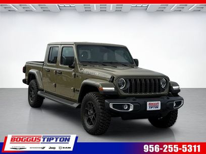 New 2026 Jeep Gladiator Sport