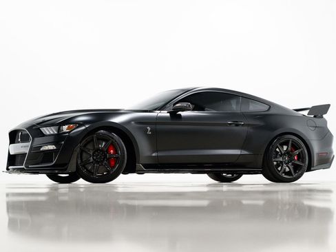 Used 2022 Ford Mustang Shelby GT500 w/ Carbon Fiber Track Pack RWD image 88