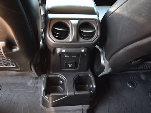 Used 2023 Jeep Gladiator Mojave w/ LED Lighting Group AWD/4WD image 27