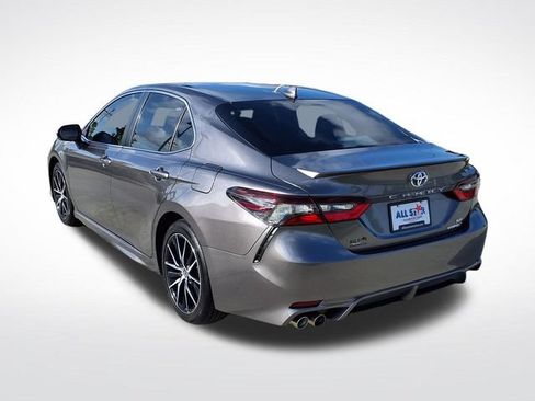 Used 2024 Toyota Camry SE FWD image 6