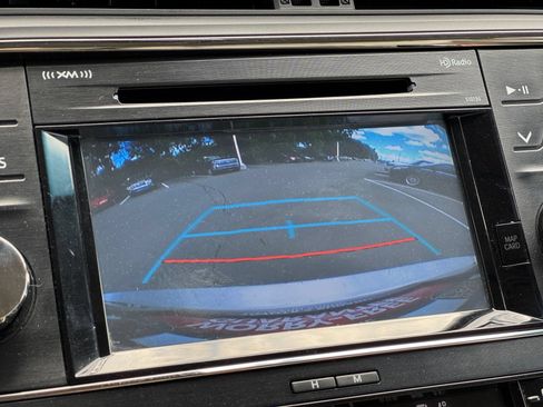 Used 2018 Toyota Avalon XLE Premium w/ Carpet Mat Package FWD image 24