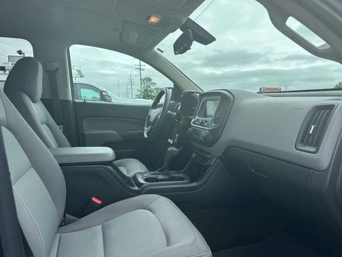 Used 2017 Chevrolet Colorado W/T w/ WT Convenience Package AWD/4WD image 10