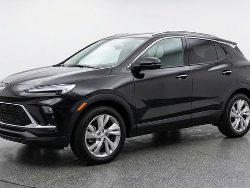 Used 2025 Buick Encore GX Preferred image 3