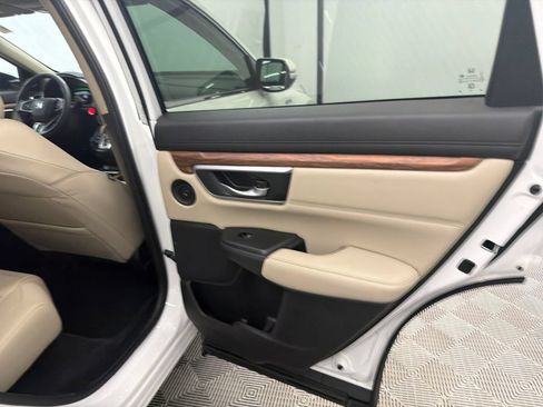 Used 2022 Honda CR-V Touring image 18