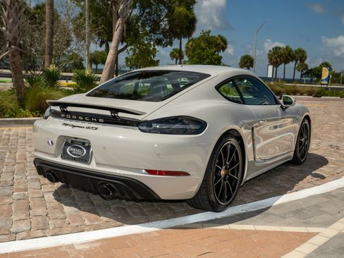 Used 2025 Porsche 718 Cayman GTS RWD image 8