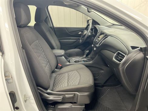 Used 2019 Chevrolet Equinox LT image 21