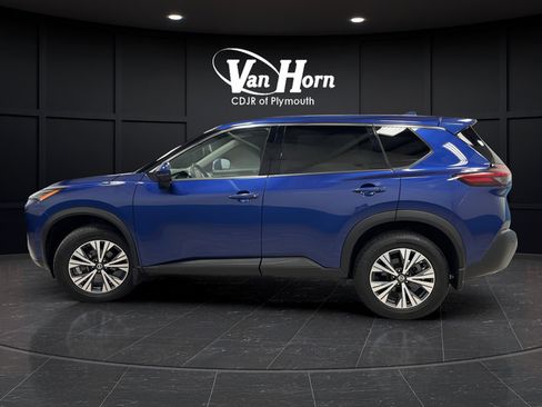 Used 2021 Nissan Rogue SV AWD/4WD image 4