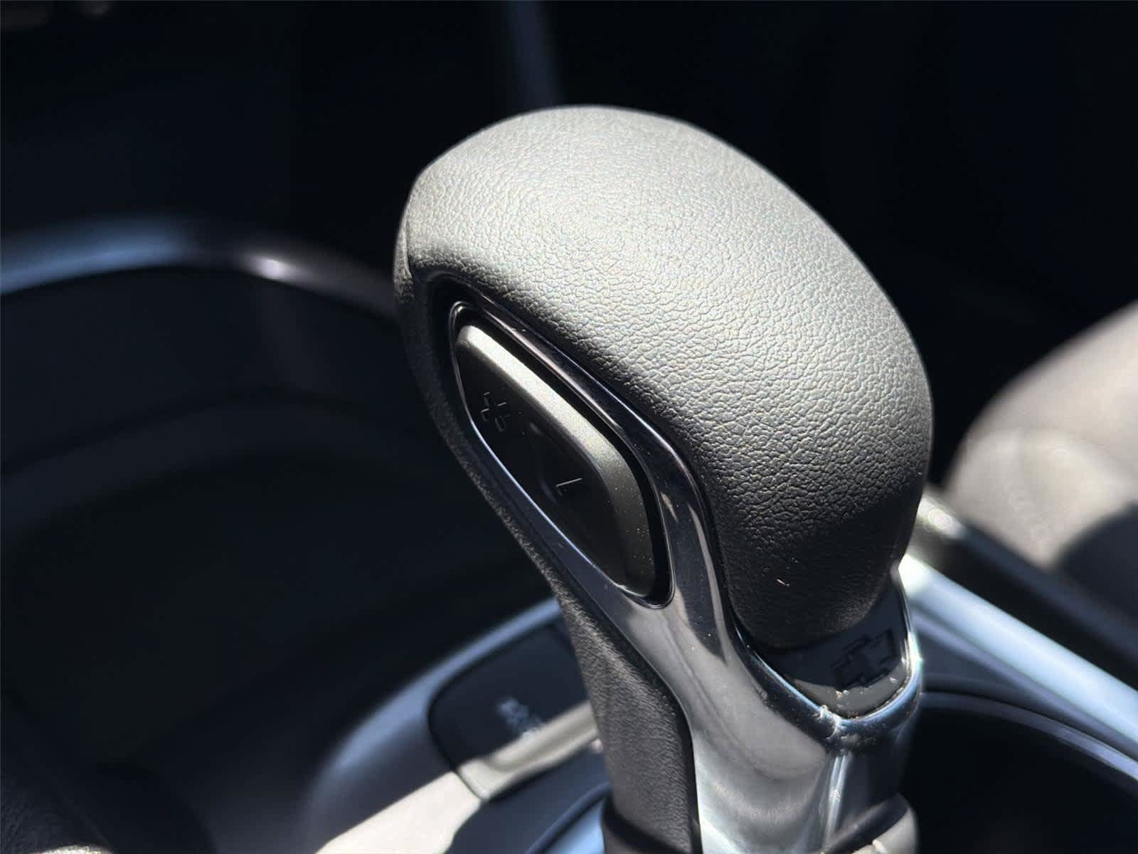 Used 2024 Chevrolet Malibu LT FWD image 35