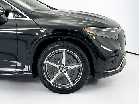 Used 2023 Mercedes-Benz EQS 580 4MATIC SUV image 11
