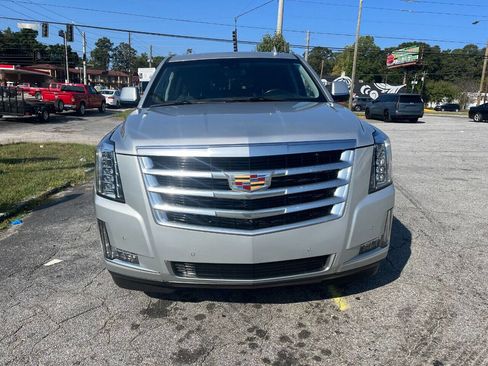 Used 2020 Cadillac Escalade Premium Luxury image 8