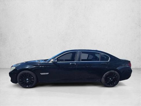 Used 2013 BMW 750Li RWD image 8