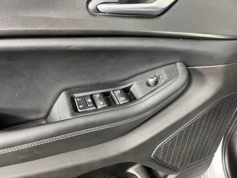 Used 2023 Jeep Grand Cherokee L Laredo image 16