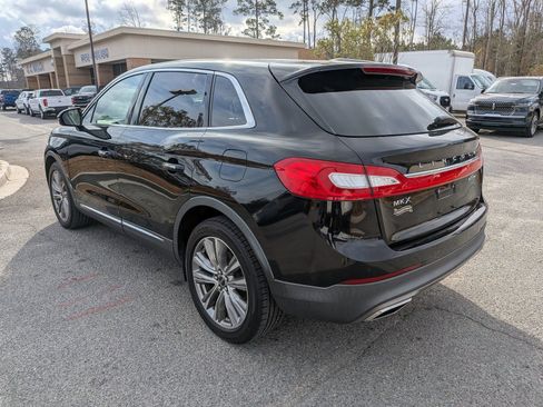 Used 2017 Lincoln MKX Reserve w/ Driver Assistance Package image 7