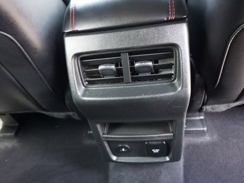 Certified 2024 Ford Edge ST-Line AWD/4WD image 14