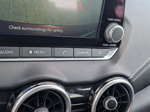 Used 2024 Nissan Sentra SV FWD image 16
