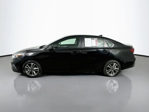 Used 2024 Kia Forte LXS FWD image 5