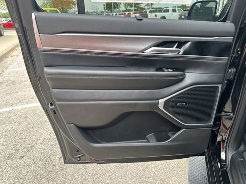 New 2025 Jeep Wagoneer L Series II w/ Convenience Group I image 46