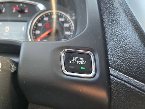 Used 2023 GMC Acadia SLE w/ Driver Convenience Package image 22