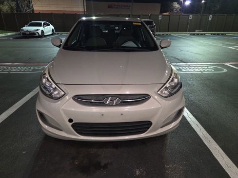 Used 2016 Hyundai Accent SE image 4