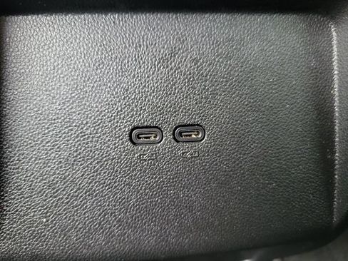 Used 2025 Chevrolet Equinox EV LT FWD image 15