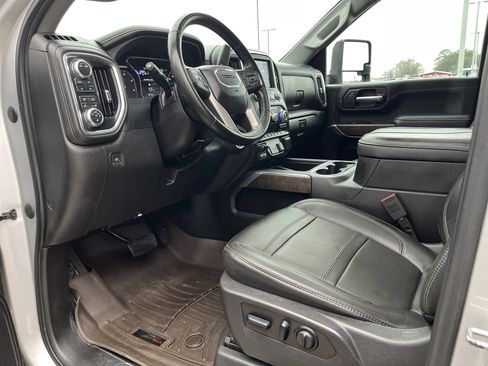 Used 2023 GMC Sierra 2500 Denali image 8