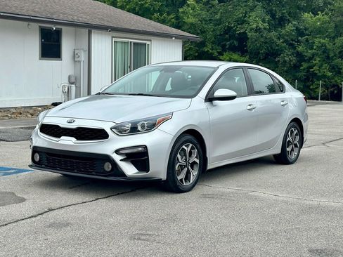 Used 2020 Kia Forte LXS FWD image 20