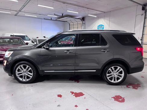 Used 2016 Ford Explorer XLT w/ Equipment Group 202A FWD image 6