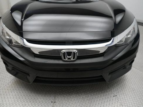 Used 2018 Honda Civic EX-T image 21