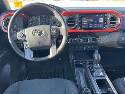 Used 2020 Toyota Tacoma TRD Off-Road w/ Technology Package image 2