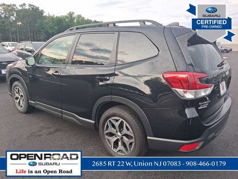 Certified 2023 Subaru Forester Premium AWD/4WD image 5