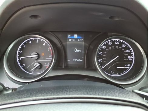 Used 2023 Toyota Camry SE image 16