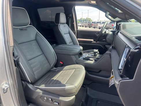 Used 2026 GMC Sierra 1500 AT4X AWD/4WD image 11
