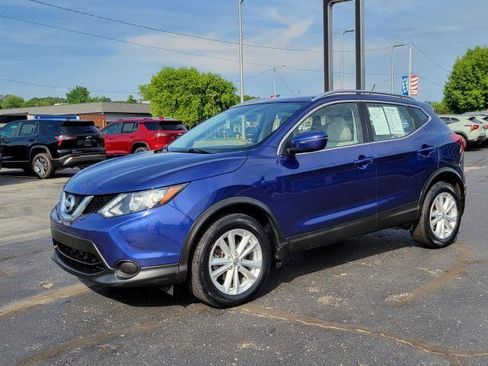 Used 2018 Nissan Rogue Sport SV AWD/4WD image 4