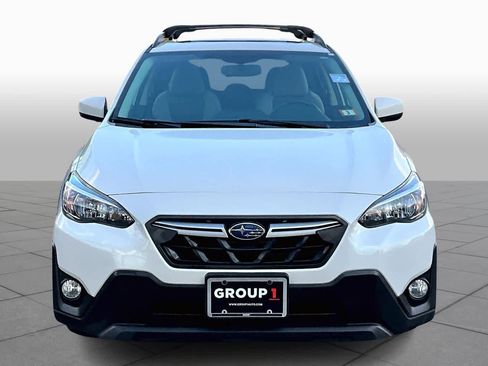 Used 2023 Subaru Crosstrek 2.0i Premium image 4