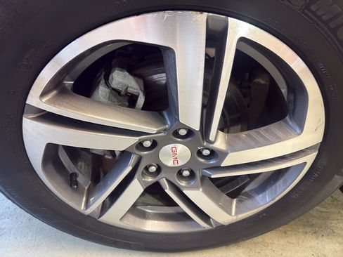Used 2019 GMC Terrain SLT w/ Preferred Package FWD image 35