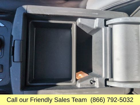 Used 2023 Chevrolet Traverse RS image 26